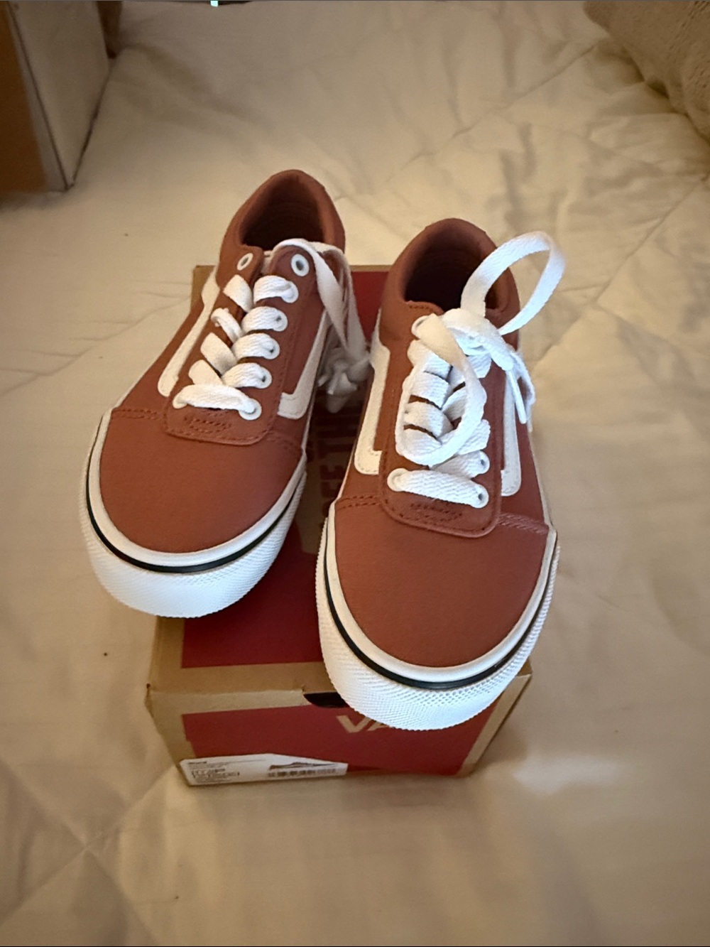 Vans Night RoseCanvas Low-Top Sneakers with White Stripe